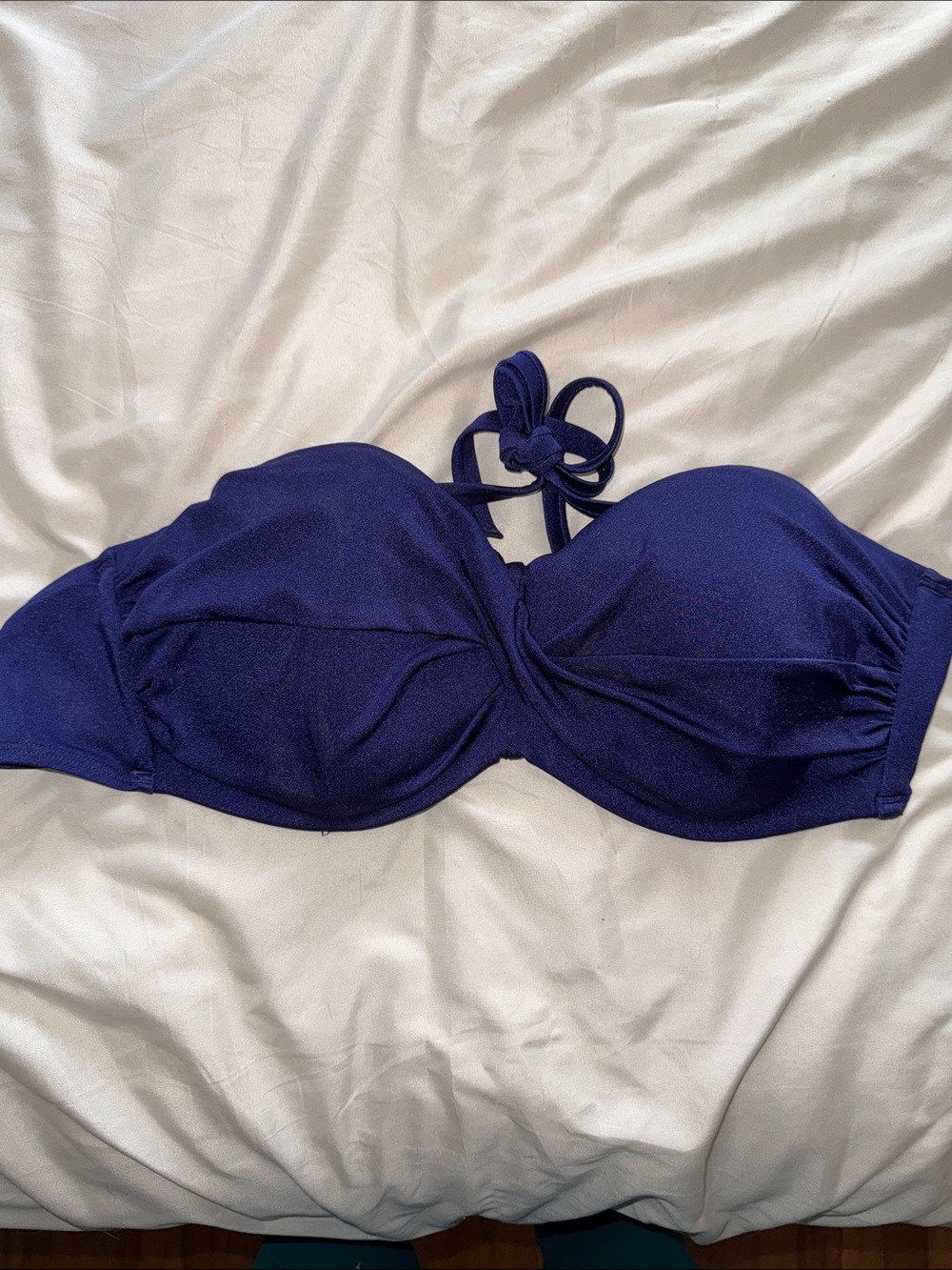 Victoria’s Secret 36D bandeau bikini swimsuit top